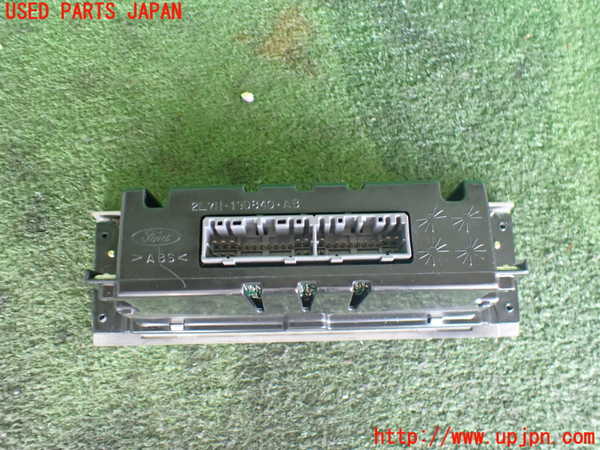 2UPJ-9241296066]リンカーン・ナビゲーター(型式不明)エアコンスイッチ1 中古_2