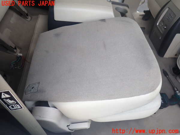 2UPJ-9241297145]リンカーン・ナビゲーター(型式不明)右2列目シート 中古_4