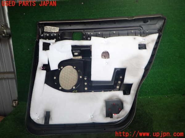 2UPJ-9241291324]リンカーン・ナビゲーター(型式不明)左後ドア内張り 中古_3