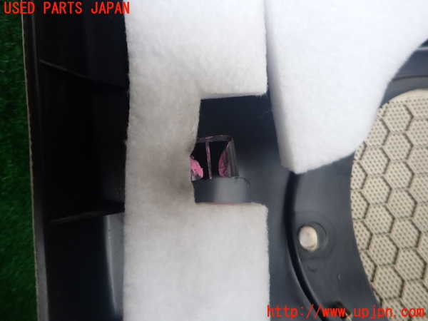 2UPJ-9241291324]リンカーン・ナビゲーター(型式不明)左後ドア内張り 中古_4