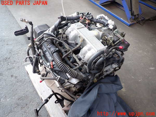 2UPJ-9241302010]セルシオ(UCF21)エンジン 1UZ-FE 中古_2