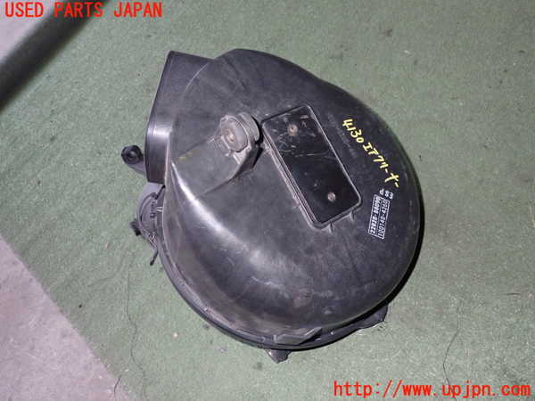 2UPJ-9241302560]セルシオ(UCF21)エアクリーナーボックス 中古_3