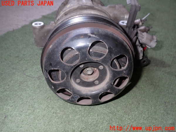 2UPJ-9241306025]セルシオ(UCF21)エアコンコンプレッサー 中古_3