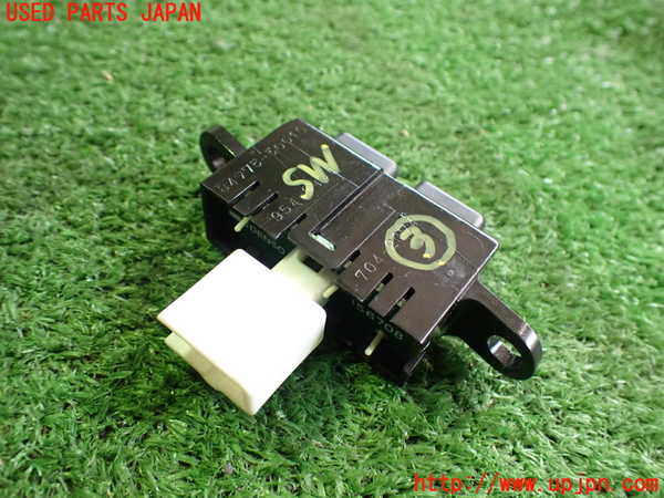 2UPJ-9241306308]セルシオ(UCF21)スイッチ3 中古_2