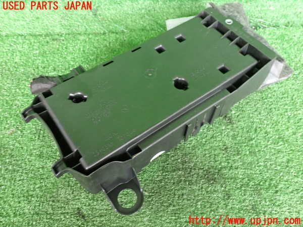 2UPJ-9241316743]ベンツ E200 W213(213042C)ヒューズボックス3 中古_3