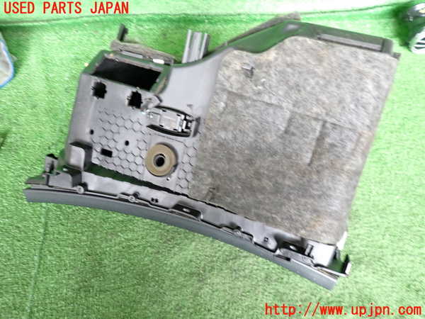2UPJ-9241317516]ベンツ E200 W213(213042C)グローブボックス1 中古_2