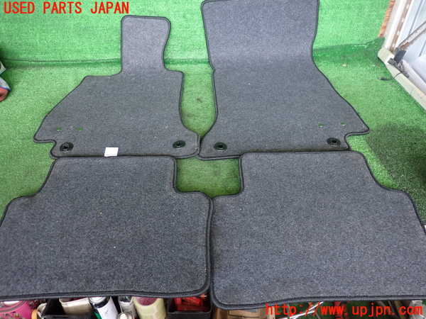 2UPJ-9241317800]ベンツ E200 W213(213042C)フロアマット 中古_4