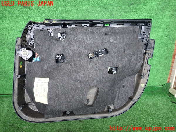 2UPJ-9241311264]ベンツ E200 W213(213042C)左前ドア内張り 中古_3