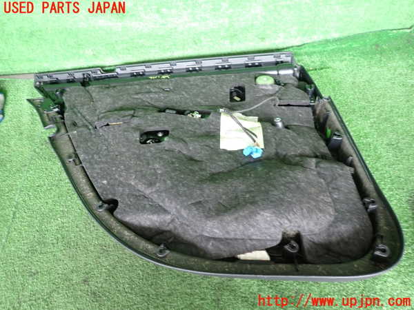2UPJ-9241311294]ベンツ E200 W213(213042C)右後ドア内張り 中古_3