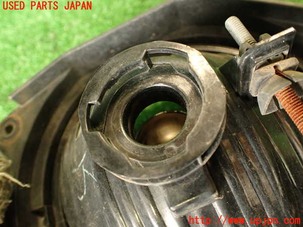 2UPJ-9241321182]ハマーH3(型式不明)左フォグ 中古_3