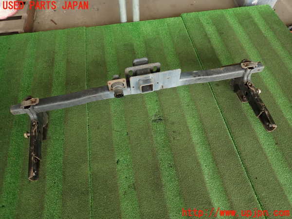 2UPJ-9241321614]ハマーH3(型式不明)リアバンパーホースメント 中古_4