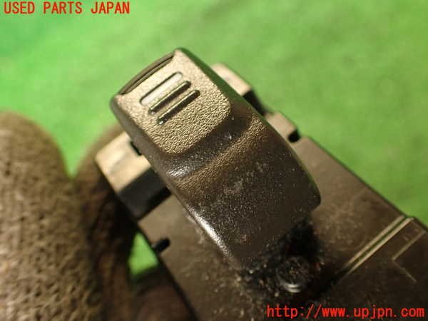 2UPJ-9241326240]ハマーH3(型式不明)右前パワーウィンドウスイッチ 中古_2