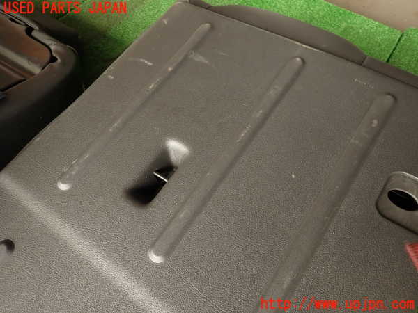 2UPJ-9241327405]ハマーH3(型式不明)右リアシート 中古_5