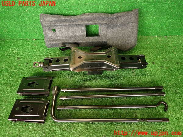 2UPJ-9241327805]ハマーH3(型式不明)車載工具 中古_2