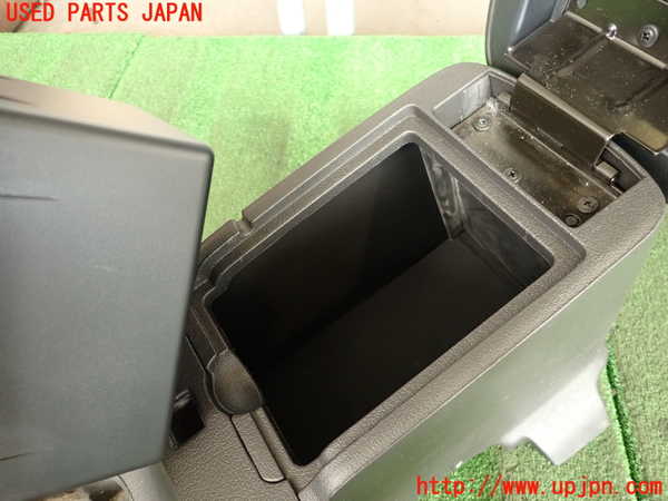 2UPJ-9241327540]ハマーH3(型式不明)センターコンソール 中古_3