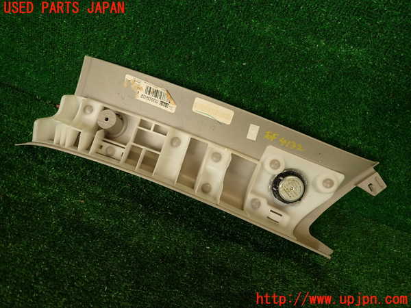 2UPJ-9241327655]ハマーH3(型式不明)右フロントピラートリム 中古_2