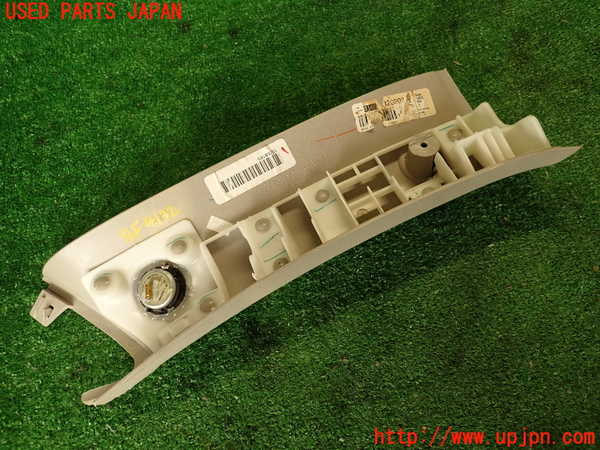 2UPJ-9241327660]ハマーH3(型式不明)左フロントピラートリム 中古_2