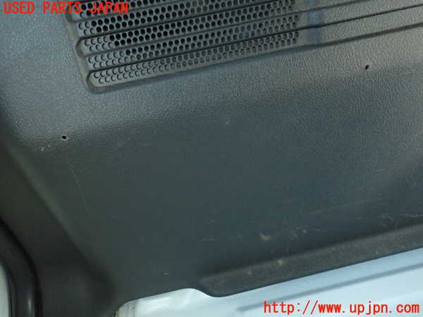 2UPJ-9241327680]ハマーH3(型式不明)左リアピラートリム 中古_3