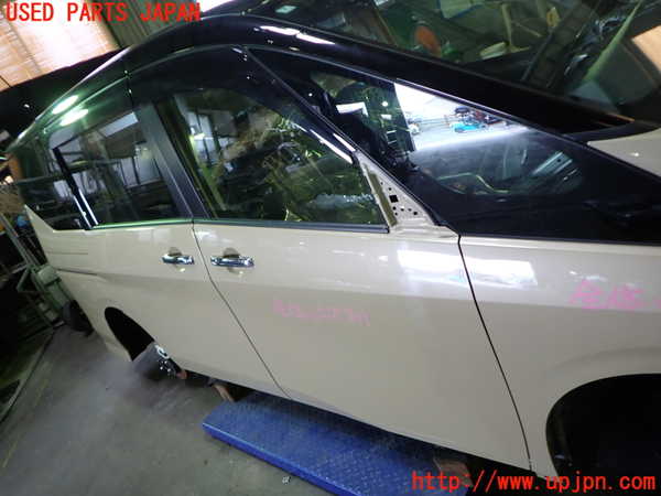1UPJ-9241331230]セレナ e-POWER(GFC28)右前ドア 中古(43R-00033 M2H3)_3
