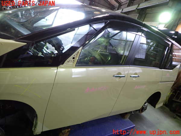 1UPJ-9241331260]セレナ e-POWER(GFC28)左前ドア 中古(43R-00033 M2H3)_2