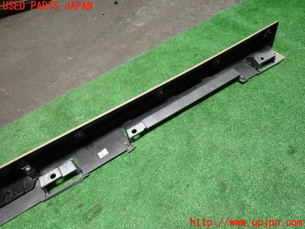 1UPJ-9241331390]セレナ e-POWER(GFC28)右サイドステップ 中古_4