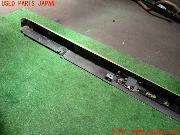 1UPJ-9241331390]セレナ e-POWER(GFC28)右サイドステップ 中古_5