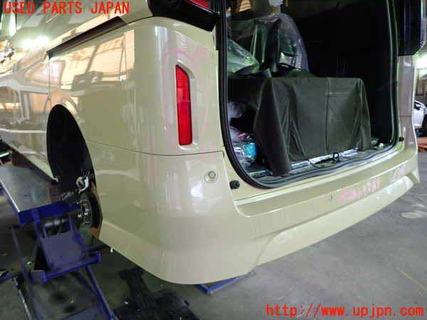 1UPJ-9241331610]セレナ e-POWER(GFC28)リアバンパー 中古_4