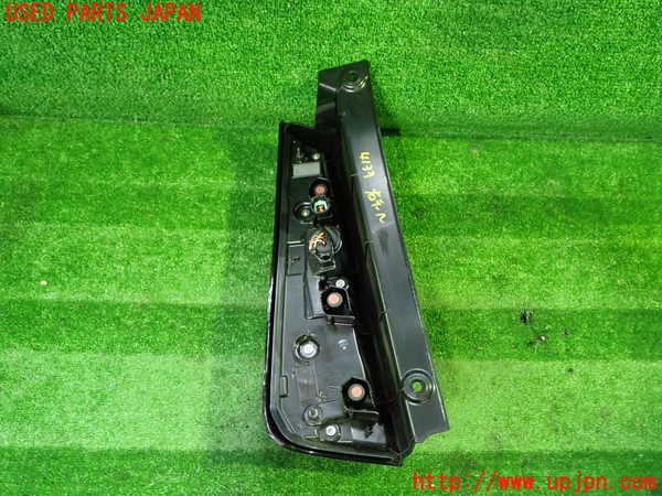 1UPJ-9241331530]セレナ e-POWER(GFC28)右テールランプ 中古_2