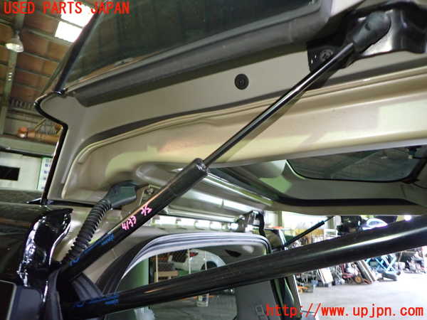 1UPJ-9241331586]セレナ e-POWER(GFC28)バックドアガラスダンパー 中古_2
