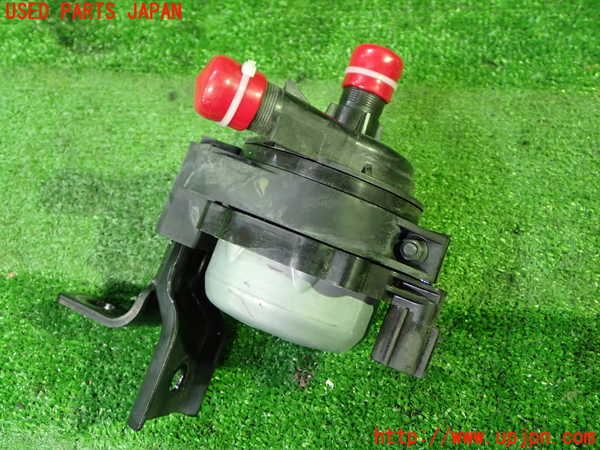 1UPJ-9241332110]セレナ e-POWER(GFC28)ウォーターポンプ 中古_2