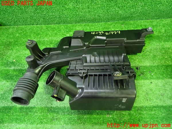 1UPJ-9241332560]セレナ e-POWER(GFC28)エアクリーナーボックス 中古_2