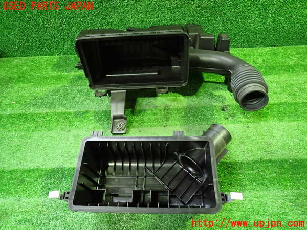 1UPJ-9241332560]セレナ e-POWER(GFC28)エアクリーナーボックス 中古_3