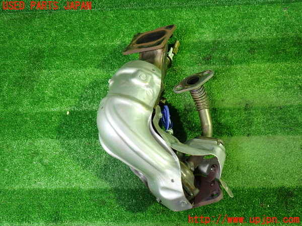 1UPJ-9241332662]セレナ e-POWER(GFC28)触媒2 中古_2