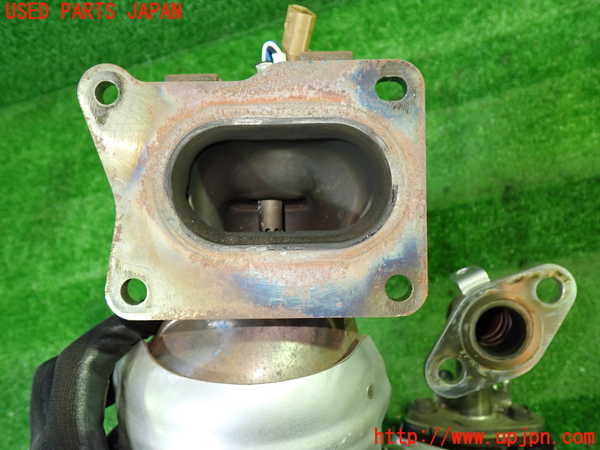 1UPJ-9241332662]セレナ e-POWER(GFC28)触媒2 中古_3