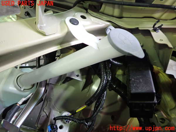 1UPJ-9241336791]セレナ e-POWER(GFC28)ウォッシャータンク1 中古_2