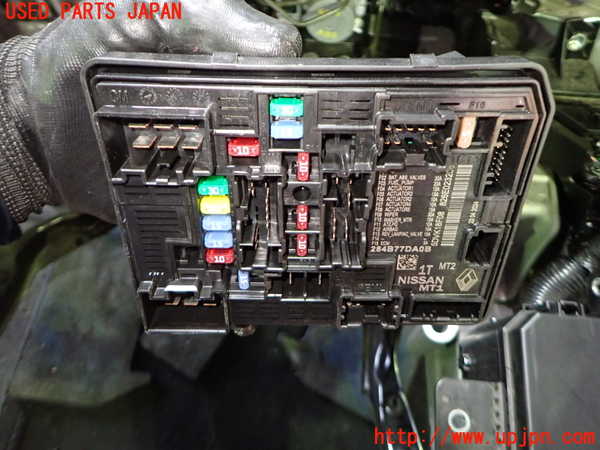 1UPJ-9241336743]セレナ e-POWER(GFC28)ヒューズボックス3 中古_2