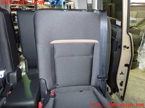 1UPJ-9241337175]セレナ e-POWER(GFC28)左2列目シート 中古_2