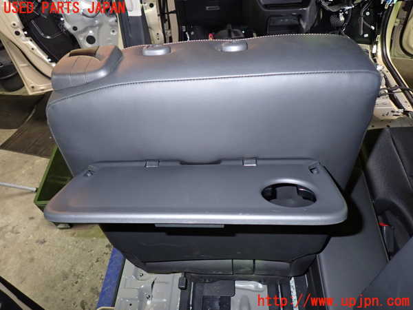 1UPJ-9241337175]セレナ e-POWER(GFC28)左2列目シート 中古_5