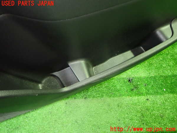 1UPJ-9241331234]セレナ e-POWER(GFC28)右前ドア内張り 中古_3