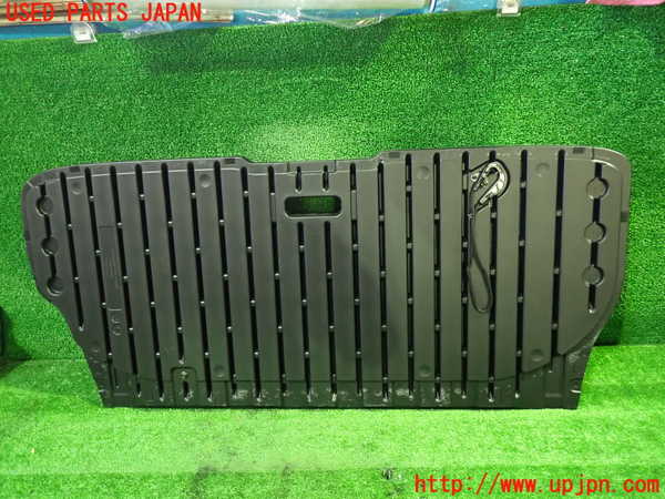 1UPJ-9241337771]セレナ e-POWER(GFC28)ラゲッジトレイ1 中古_2