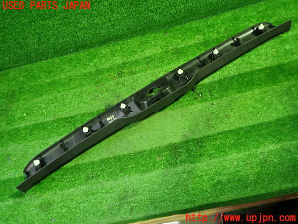 1UPJ-9241337772]セレナ e-POWER(GFC28)ラゲッジトレイ2 中古_2
