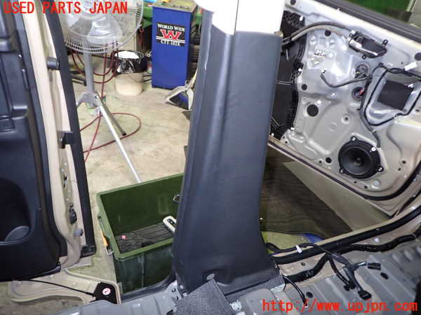 1UPJ-9241337670]セレナ e-POWER(GFC28)左センターピラートリム 中古_3