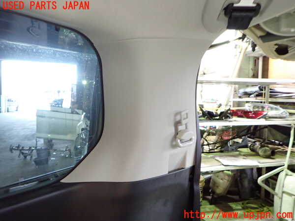 1UPJ-9241337675]セレナ e-POWER(GFC28)右リアピラートリム 中古_3