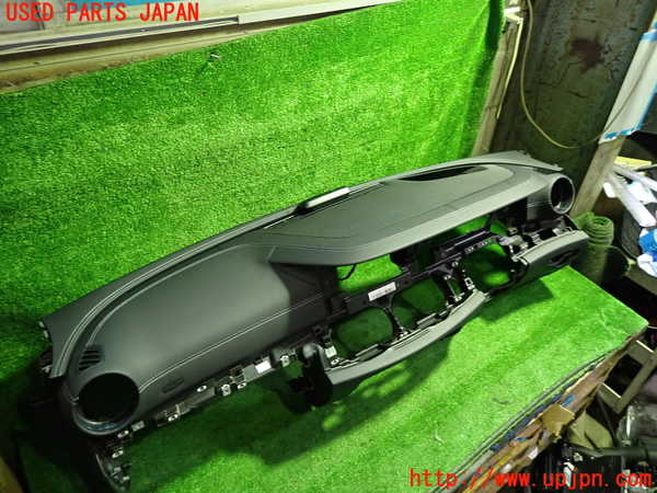 1UPJ-9241347505]ベンツ E200 クーペ(238342C)(C238)ダッシュボード 中古_2