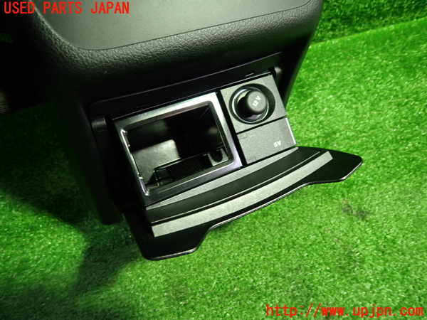 1UPJ-9241347821]ベンツ E200 クーペ(238342C)(C238)灰皿1 中古_2