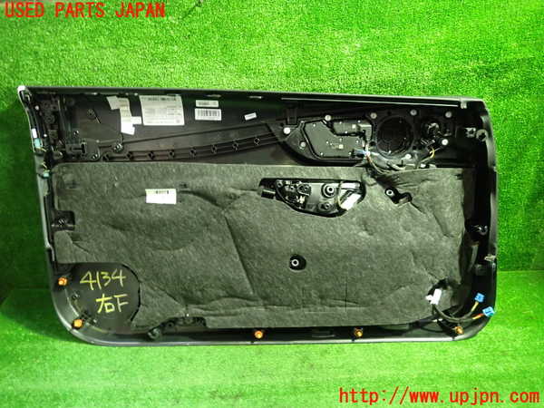 1UPJ-9241341234]ベンツ E200 クーペ(238342C)(C238)右ドア内張り 中古_4