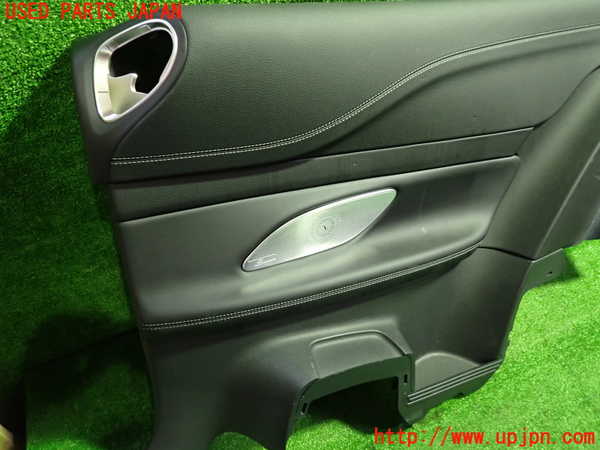 1UPJ-9241347675]ベンツ E200 クーペ(238342C)(C238)右リアピラートリム 中古_2