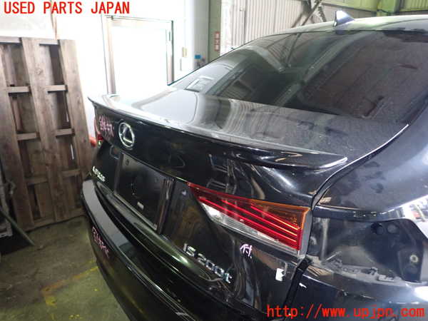 1UPJ-9241351500]レクサス・IS200t(ASE30)トランク 中古_3