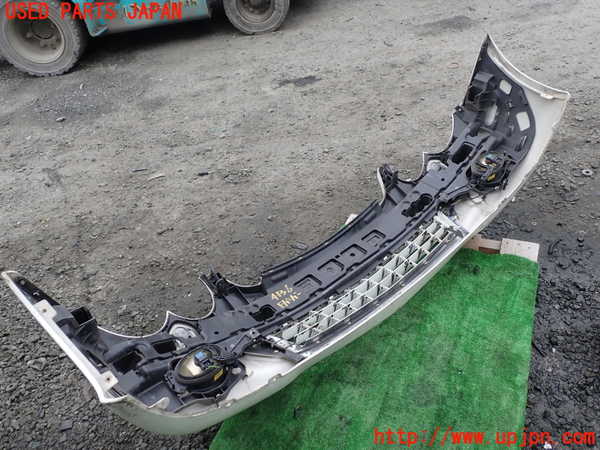 1UPJ-9241361010]ベンツ CLK350 カブリオレ(209456)(A209系)フロントバンパー 中古_4