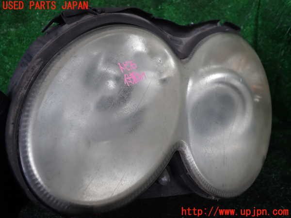 1UPJ-9241361132]ベンツ CLK350 カブリオレ(209456)(A209系)左ヘッドライト HID 中古_2